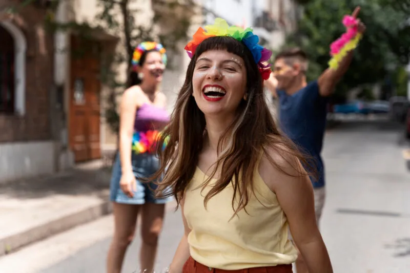 Top 5 cuidados para aproveitar o Carnaval com energia e saúde
