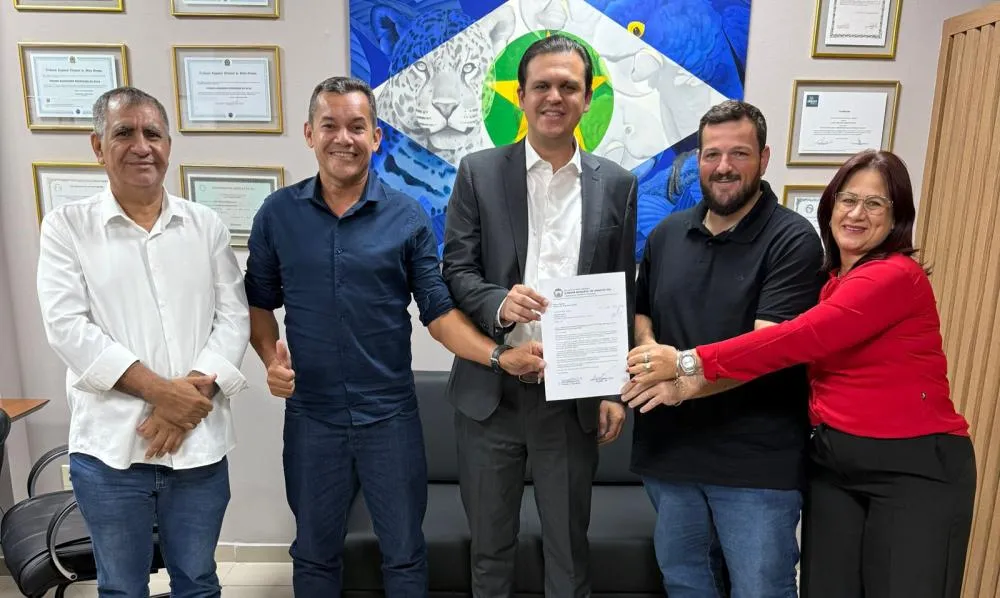 Vereadores reúnem com deputado Thiago Silva e solicitam recursos para União do Sul