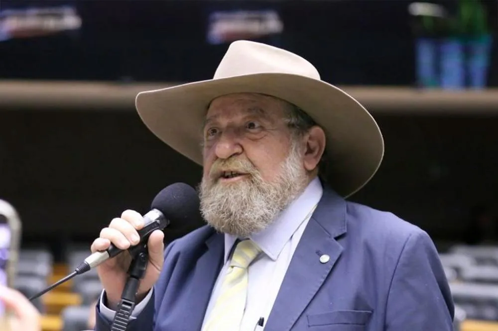 No Dia Mundial da Agricultura, Nelson Barbudo destaca projetos em defesa do produtor rural