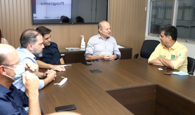 Prefeito participa de audiência e confirma adesão de Cuiabá ao programa Alfabetiza MT