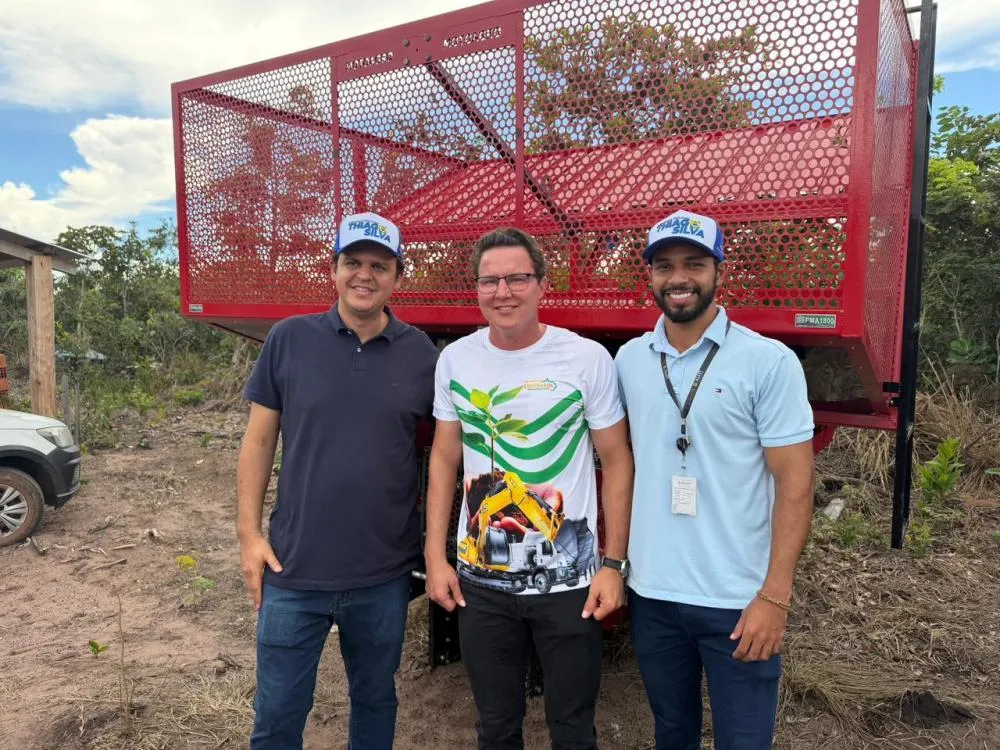 Deputado Thiago Silva garante entrega de equipamentos para agricultura familiar 