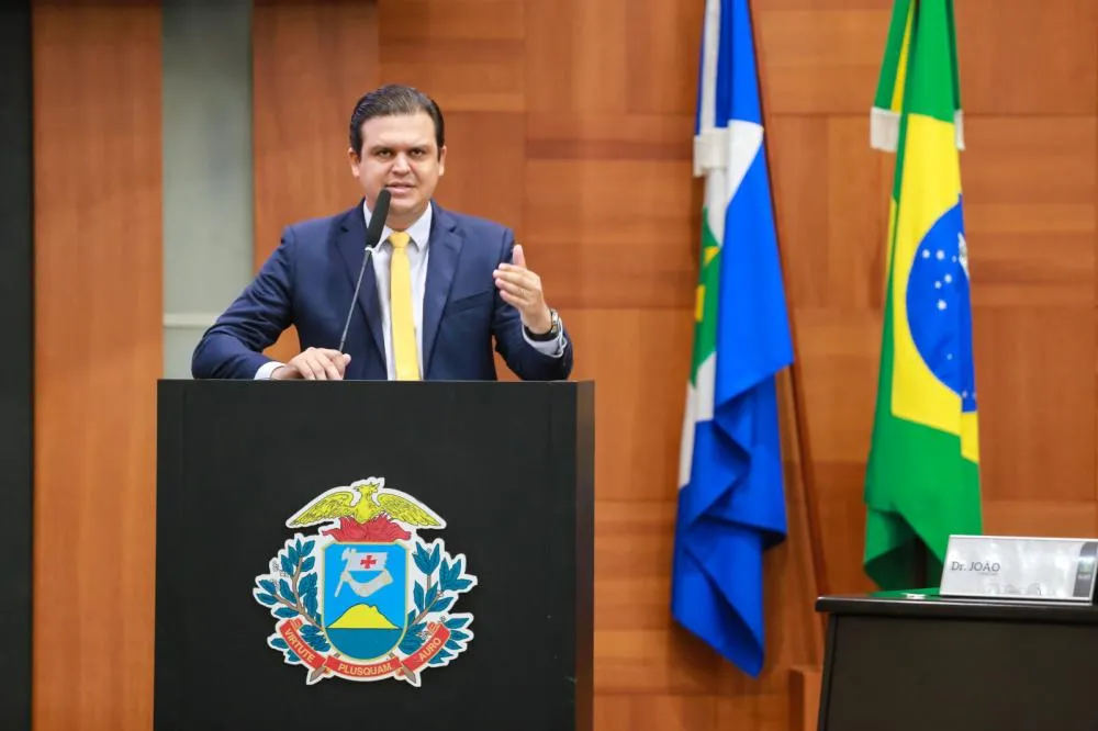 Deputado Thiago Silva cobra operação tapa-buraco na MT-423 