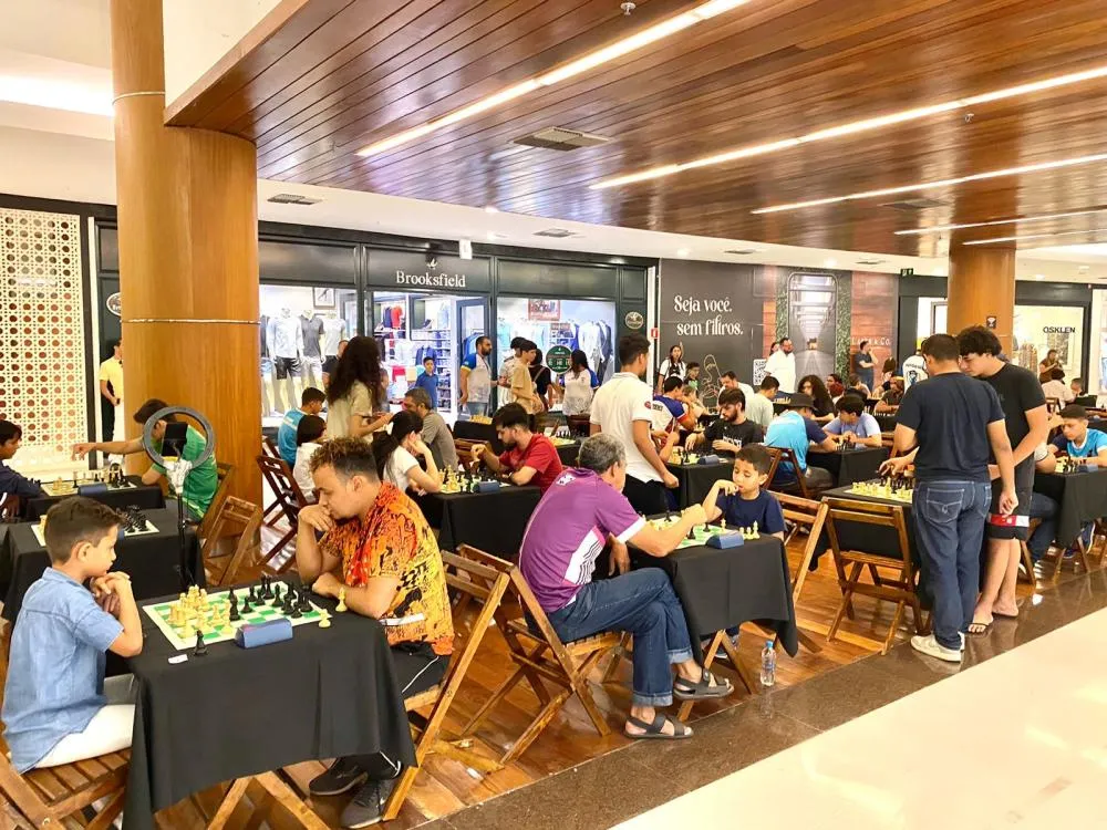 Torneio de Xadrez e oficina interativa para crianças marcam o fim de semana no Goiabeiras Shopping