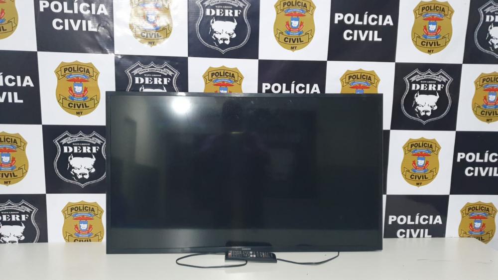 Receptador é preso com TV roubada e outros materiais sem comprovação lícita