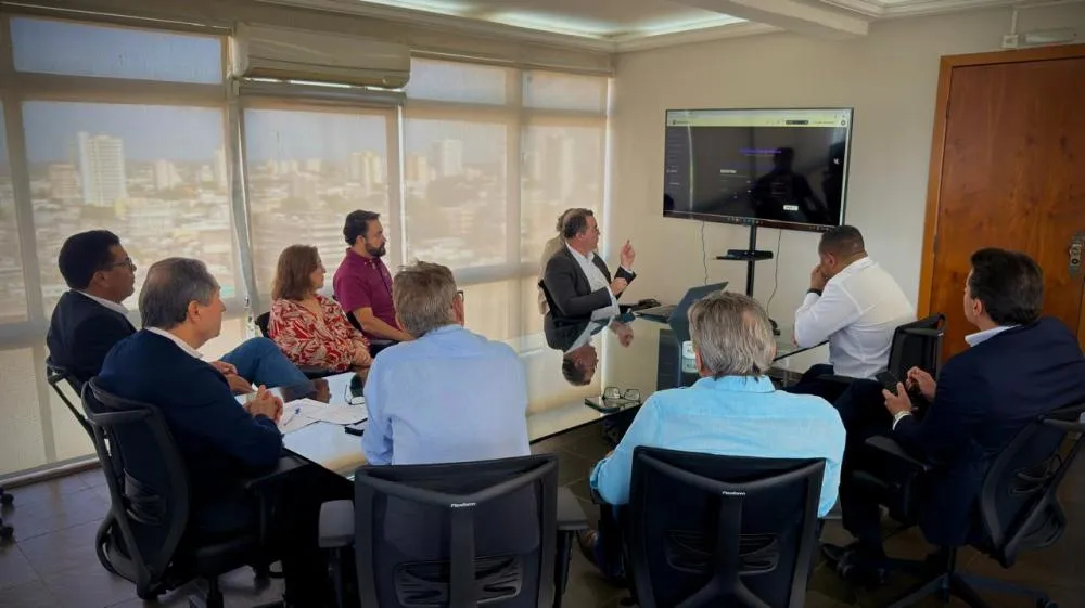 Inteligência artificial, empregabilidade e Feirão do Imposto pautam reunião da ACCuiabá
