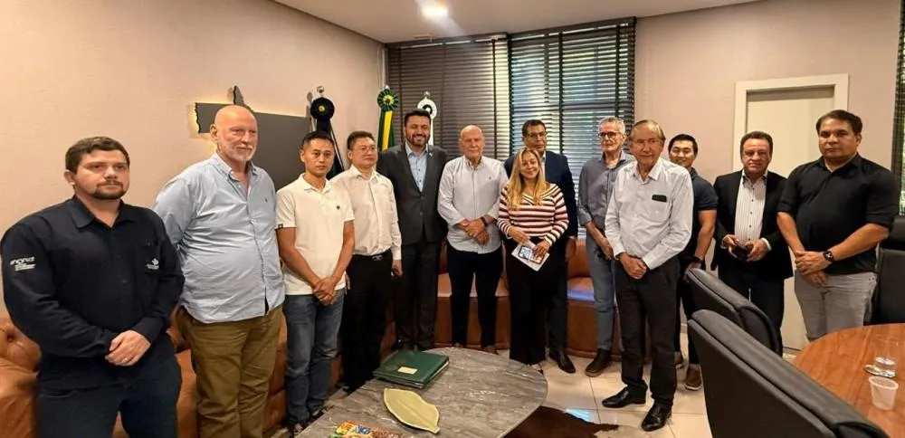 Facmat fortalece diálogo internacional em reunião com representantes chineses na AMM