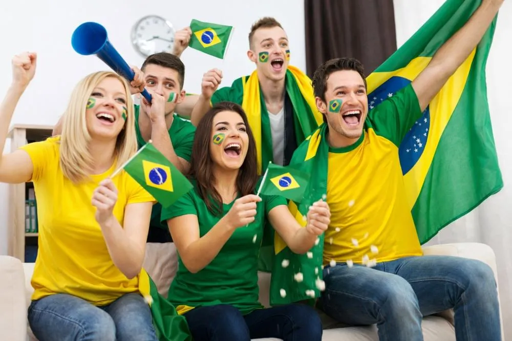 Copa do Mundo em clima de Arraial: consumidores buscam petiscos e comida típica para torcer pelo Brasil