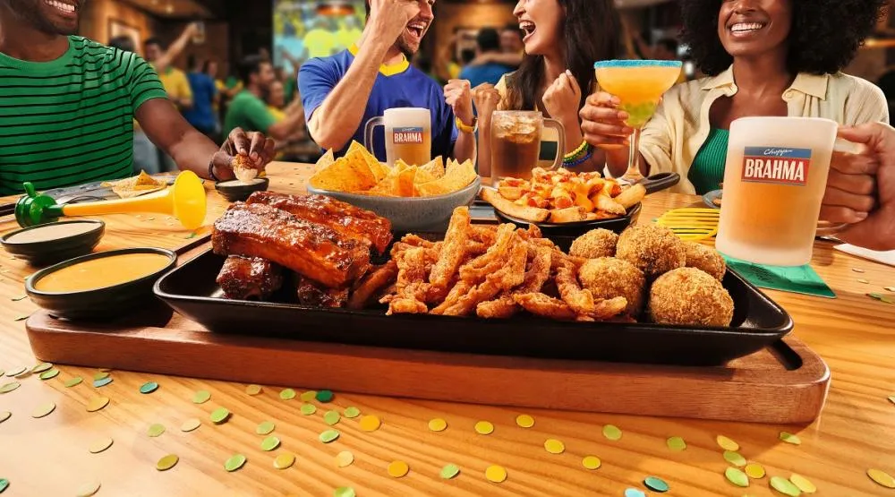 Outback lança maior campanha de futebol de sua história no Brasil e transforma restaurantes em ponto de encontro dos torcedores