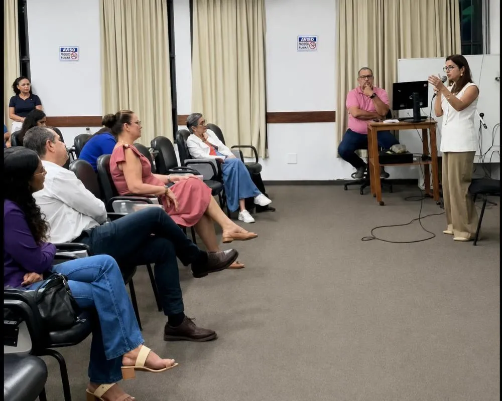Núcleo de RH da Associação Comercial de Cuiabá participa de ação com estudantes da UFMT