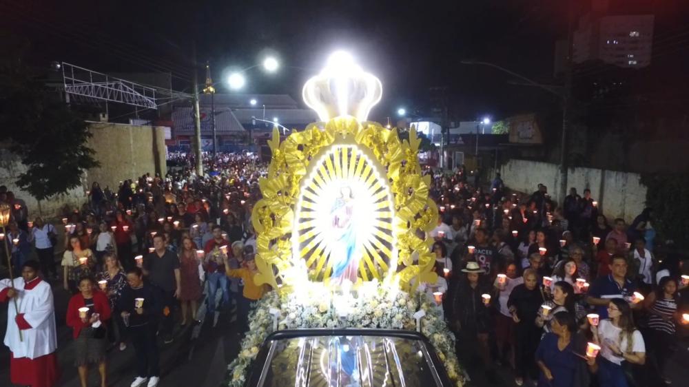 Tradicional Procissão luminosa em homenagem à N. Sra Auxiliadora será em carreata por conta da pademia