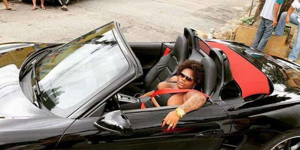 Jojo Todynho tem carro de luxo arranhado e desabafa: 