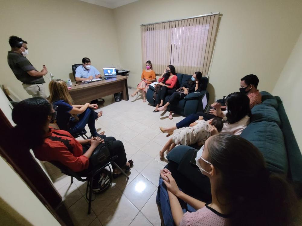 Deputado e vereadora reúnem com estudantes e Reitoria da Unemat para tratar sobre novo prédio em Rondonópolis