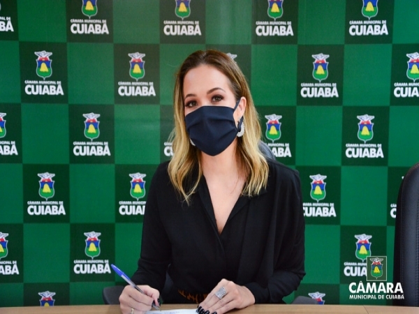 Vereadora Maysa vai defender mulheres no parlamento cuiabano