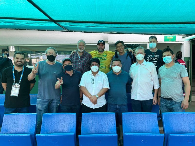 Presidente da CBF acompanha Cuiabá x Sorriso e faz elogios à nova estrutura do Dutrinha