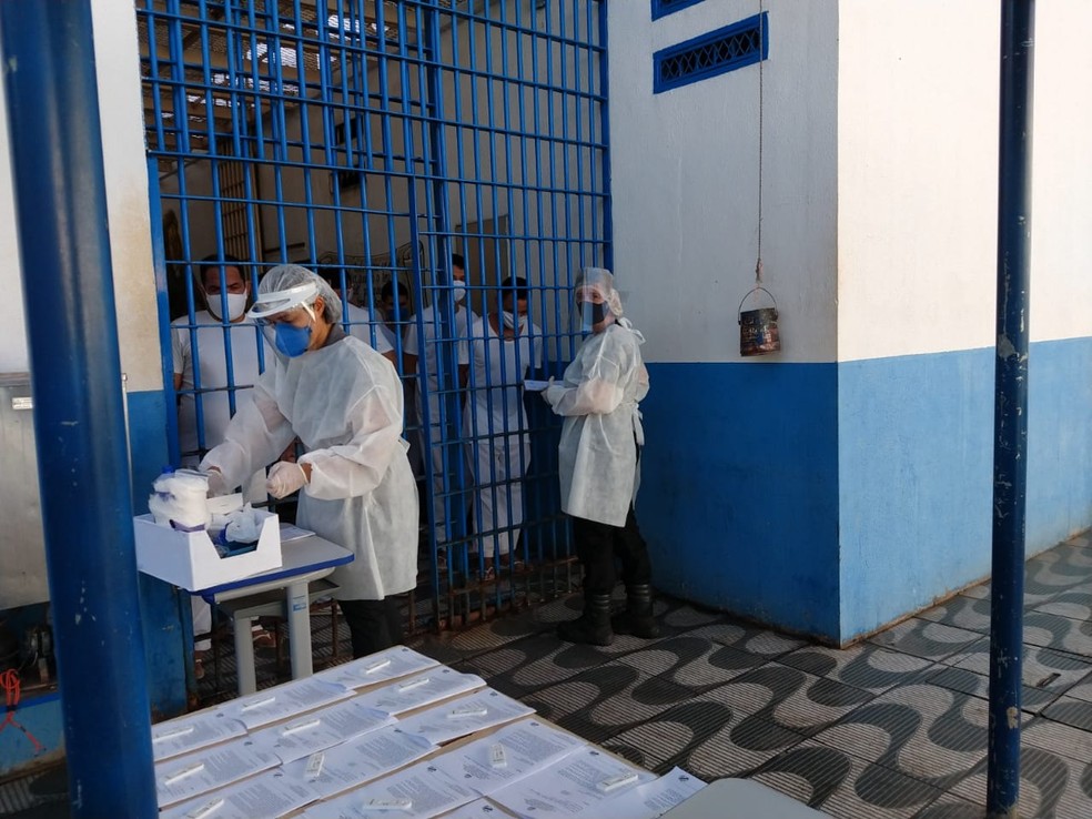 Visitas são retomadas em unidades prisionais de MT após redução de casos da variante Ômicron